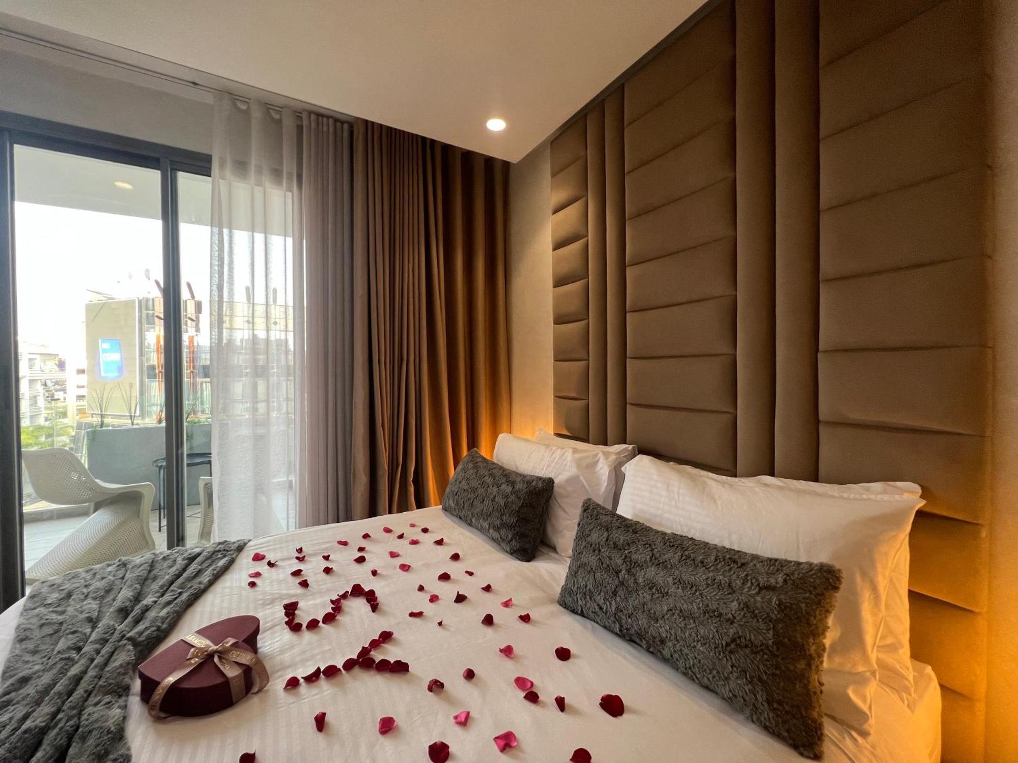 Zen Suites Hotel Massira Casablanca Extérieur photo